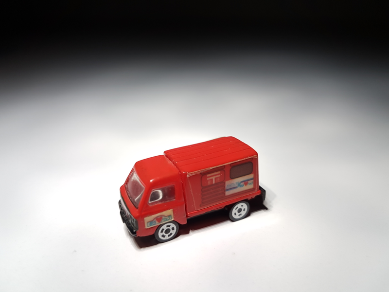 Illustration for article titled Makeitfit Monday: some sorta Tomica Capsule truck